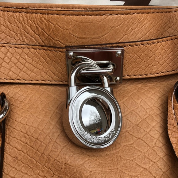 Michael Kors Leather Hamilton Style Matte Python - Picture 3 of 8